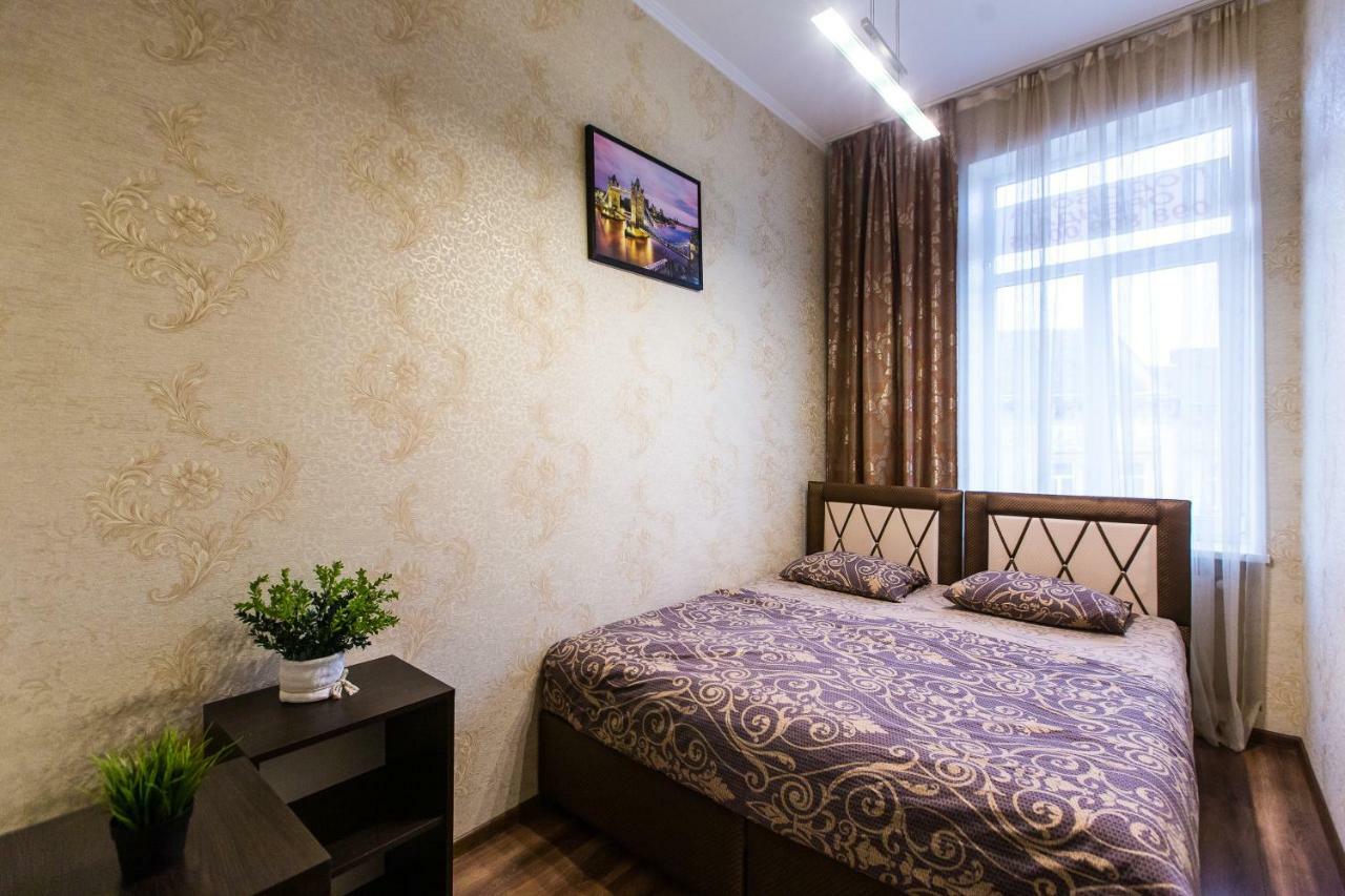 Baker'S Street Vandrarhem Lviv Exteriör bild